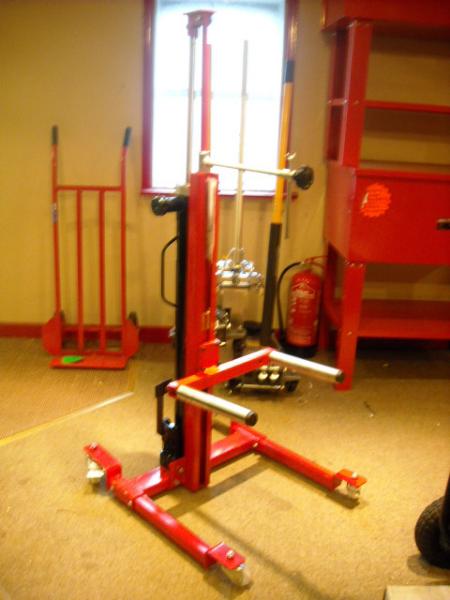 WD80 80kg Hydraulic Wheel Removal Trolley